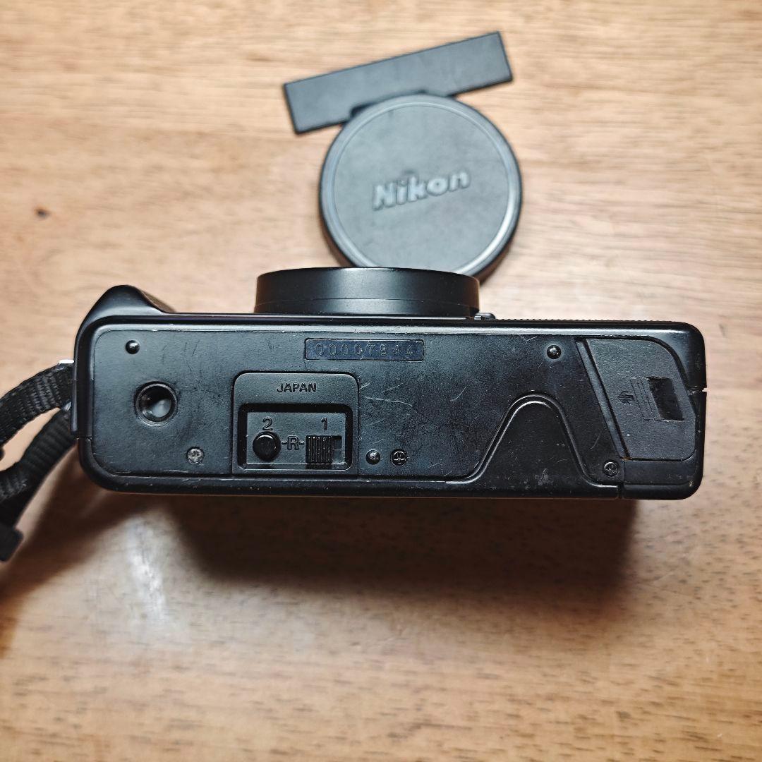 完動美品　Nikon L35AF 35mm F2.8 ピカイチ　ISO1000