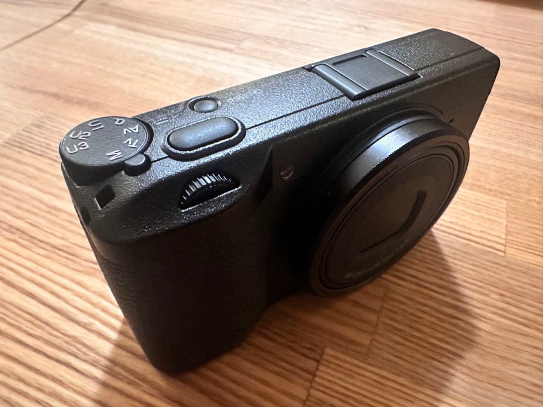 【美品・値下げ交渉不可】RICOH GRIIIx
