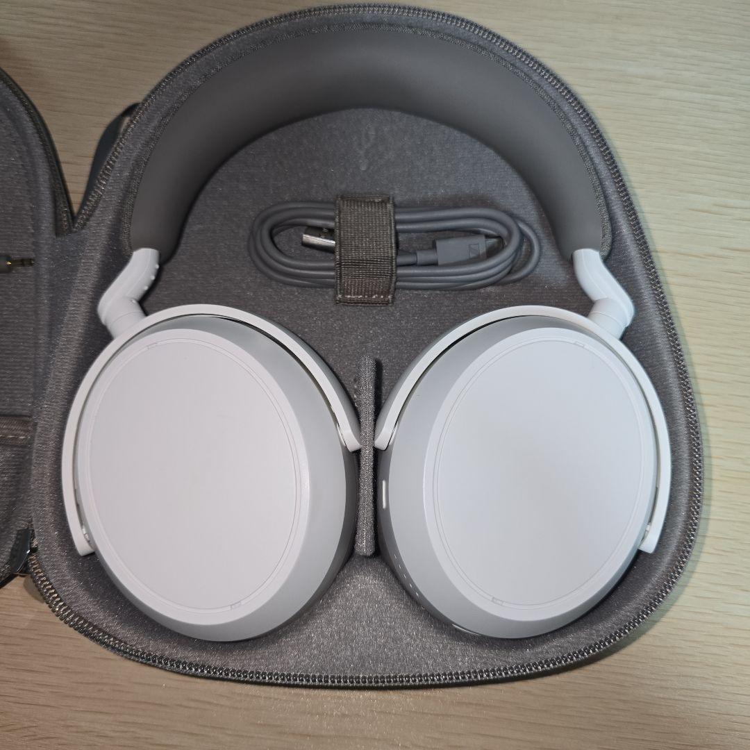 あ*き様 Sennheiser Momentum 4