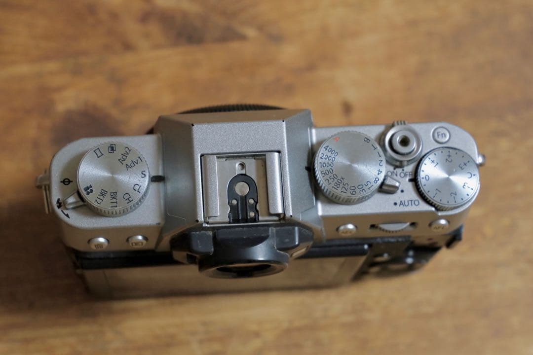 【値下げ可】Fujifilm XT20 ボディ（送料込）