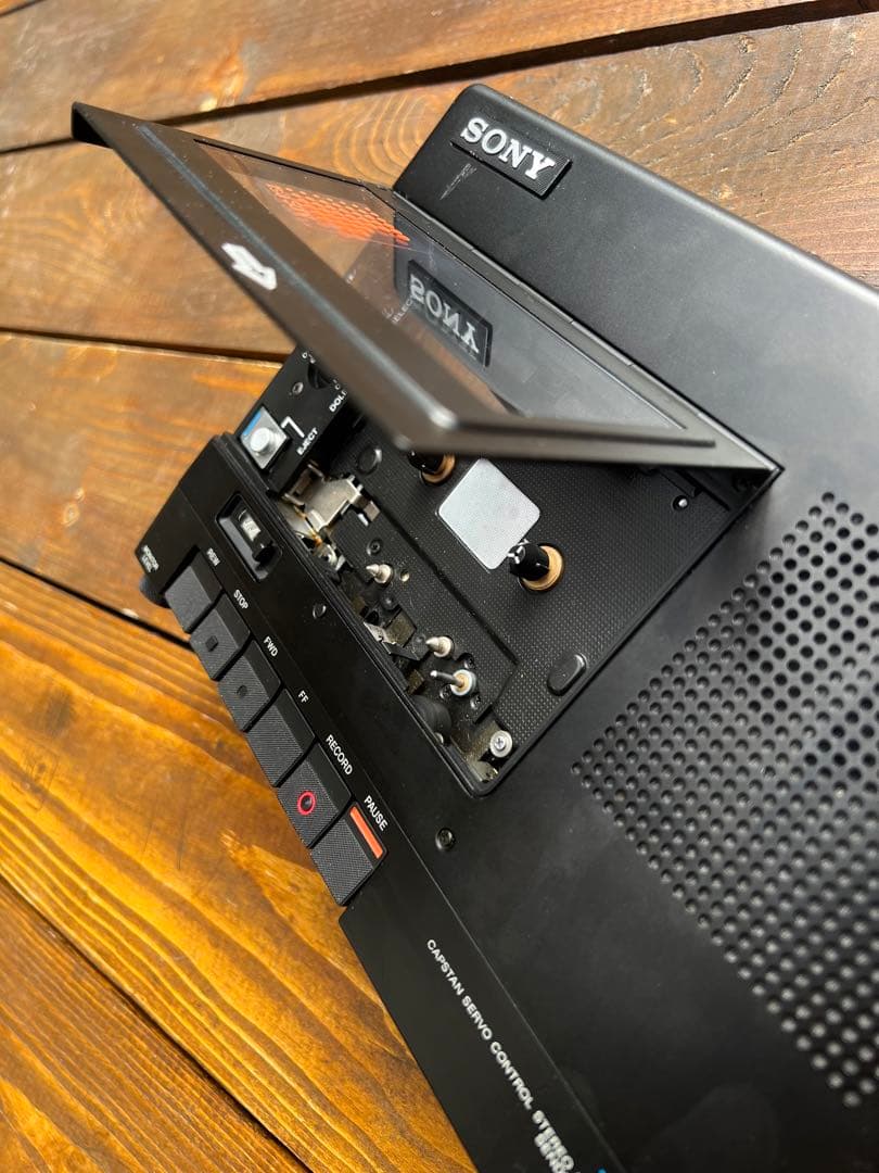 【美品】【電確認済み】SONY TC-D5M カセットプレイヤー。専用カバー付