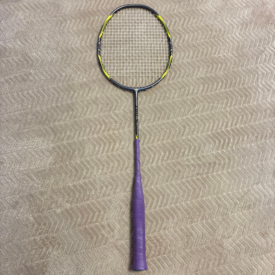 YONEX ARC SABER7プロ　4UG5