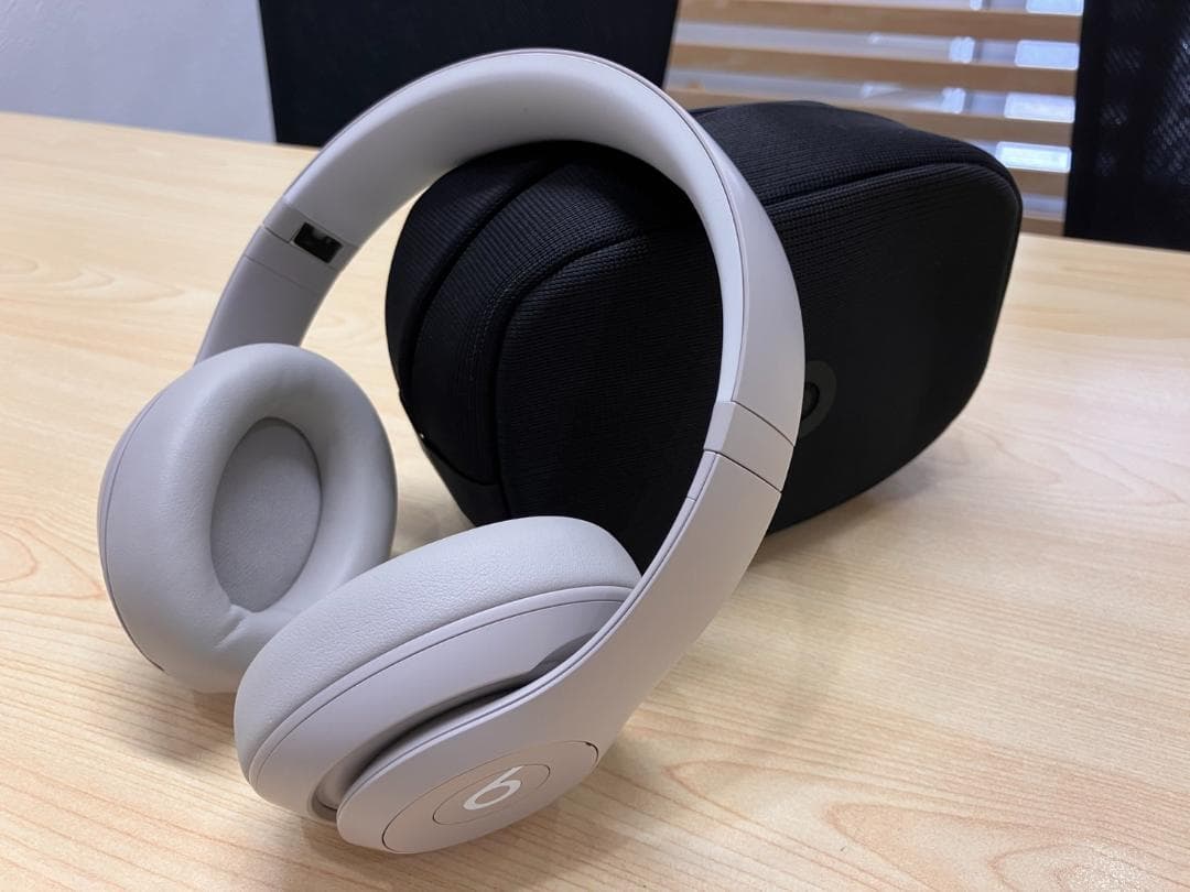 値下げ！！超美品！！Beats studio pro　サンドストーン