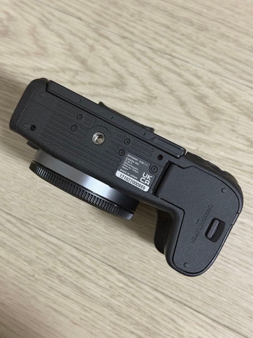 デジタルカメラ Canon eos R8