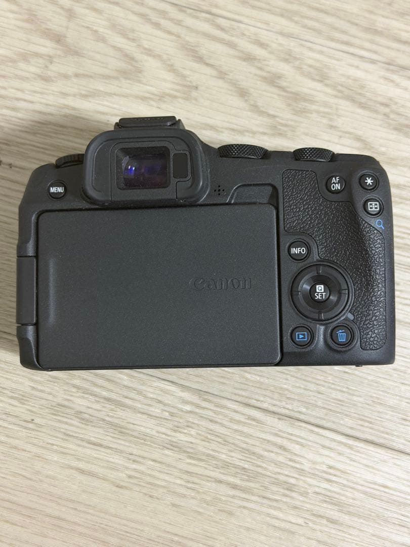 デジタルカメラ Canon eos R8