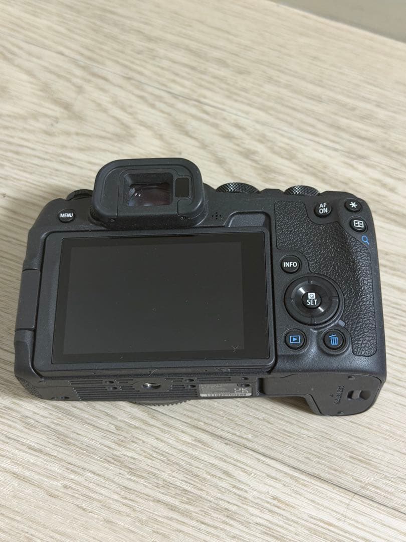 デジタルカメラ Canon eos R8