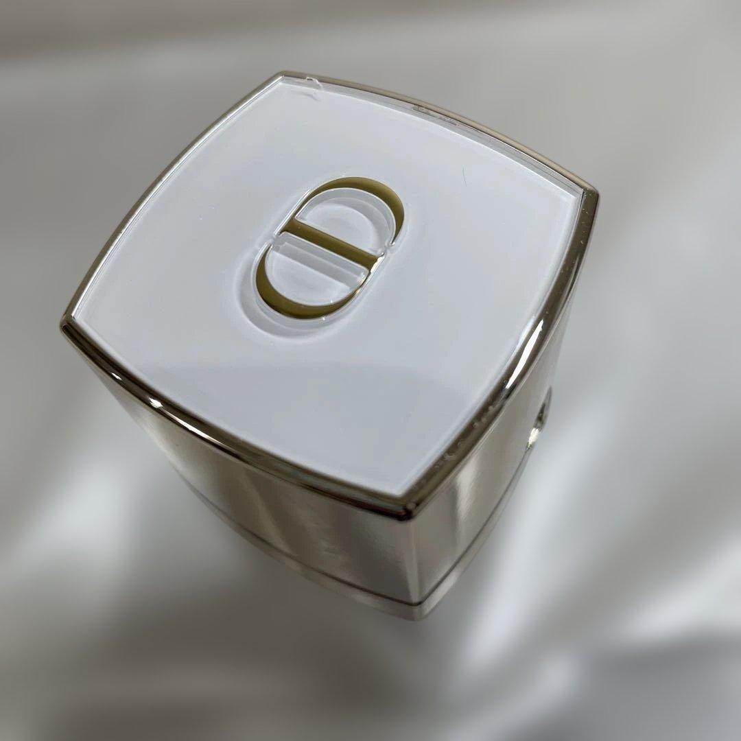 DIORプレステージホワイトオレオローションルミナール