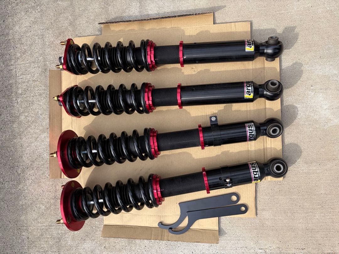 210クラウンマジェスタ　ラルグス車高調セット