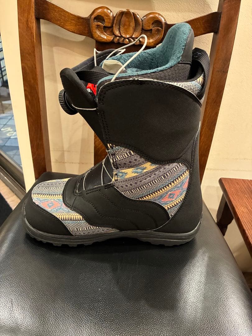 BURTON MINT BOA スノボブーツ 女性用　24.5cm