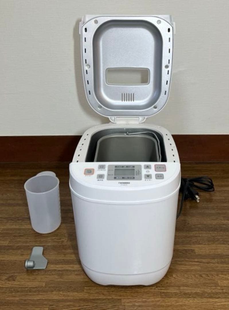 【美品】ツインバード ホームベーカリー 1斤 1.5斤 PY-E635W