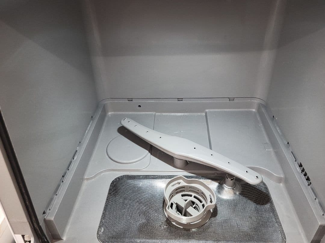 アイリスオーヤマ　食器洗い機乾燥機　ISHT-5000-W　中古