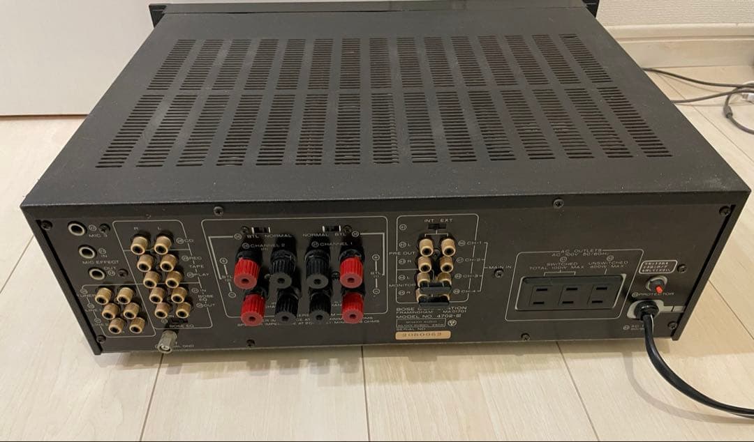 BOSE 4702-IIIプリメインアンプ ブラック