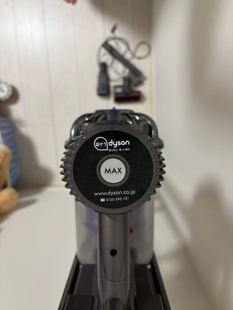 Dyson HH08 掃除機　コードレスクリーナー　スタンド充電器付き