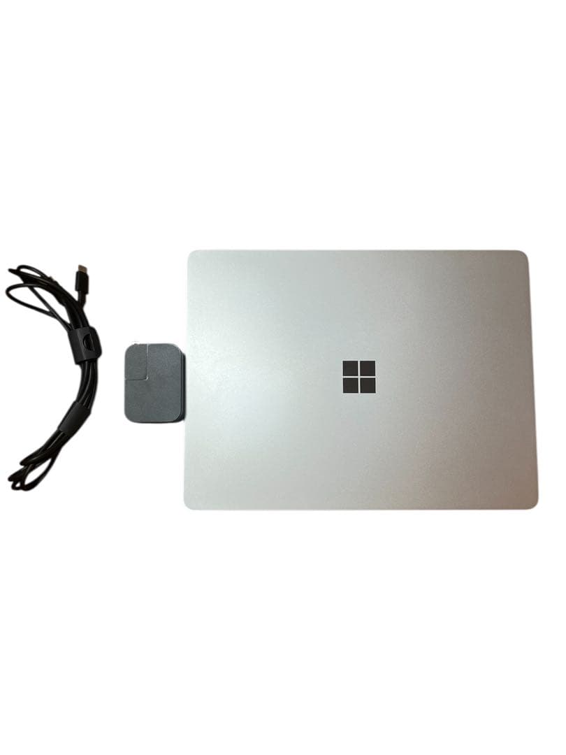 Microsoft Surface Laptop 13　2025/12月購入