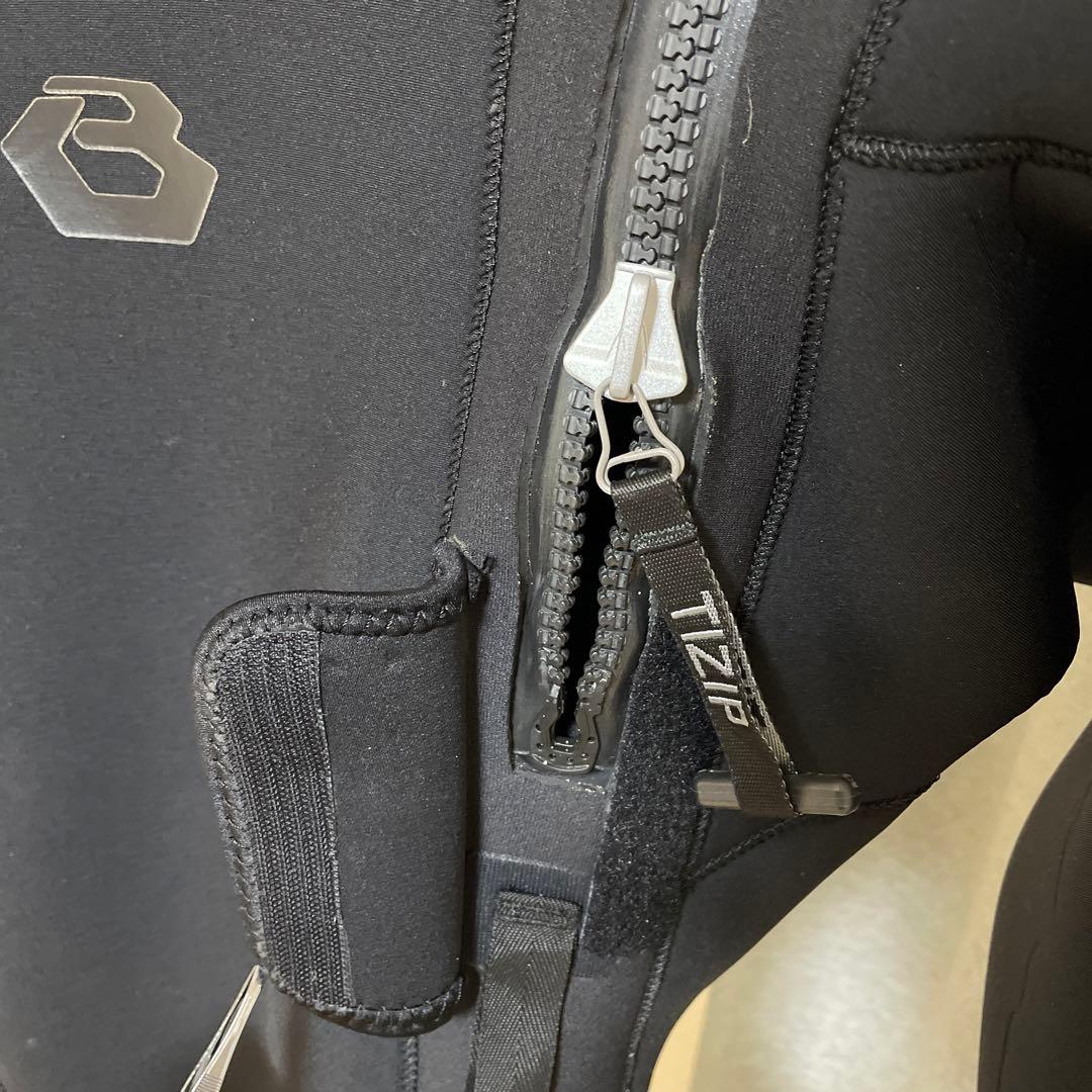 サーフィン　ウエットスーツ　オールブラック　ハンガー付き　BEWET