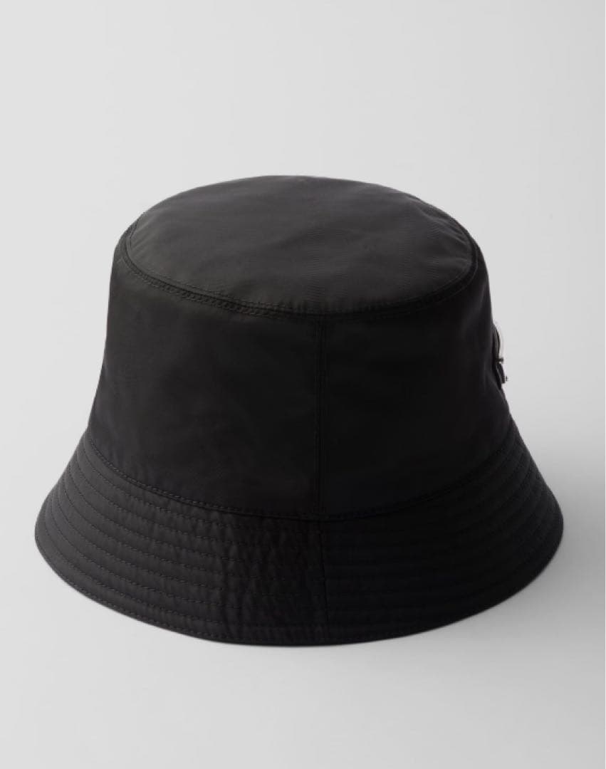 【大人気】PRADA プラダ バケハ 有名人多数着用！！