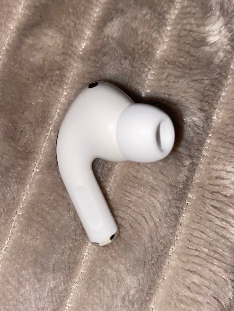AirPods Pro2 右耳+充電ケース+イヤーチップ+ライトニングケーブル付