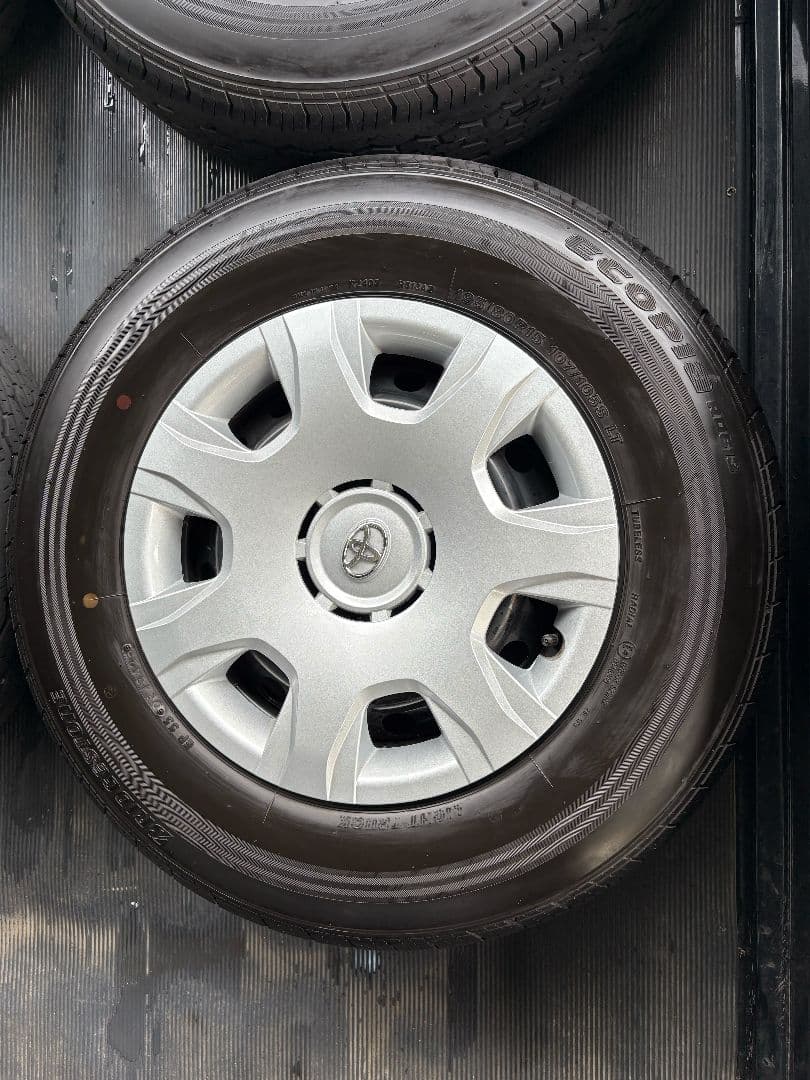 トヨタ ハイエース 新車外し 2025年 タイヤホイール 4本セット 15インチ