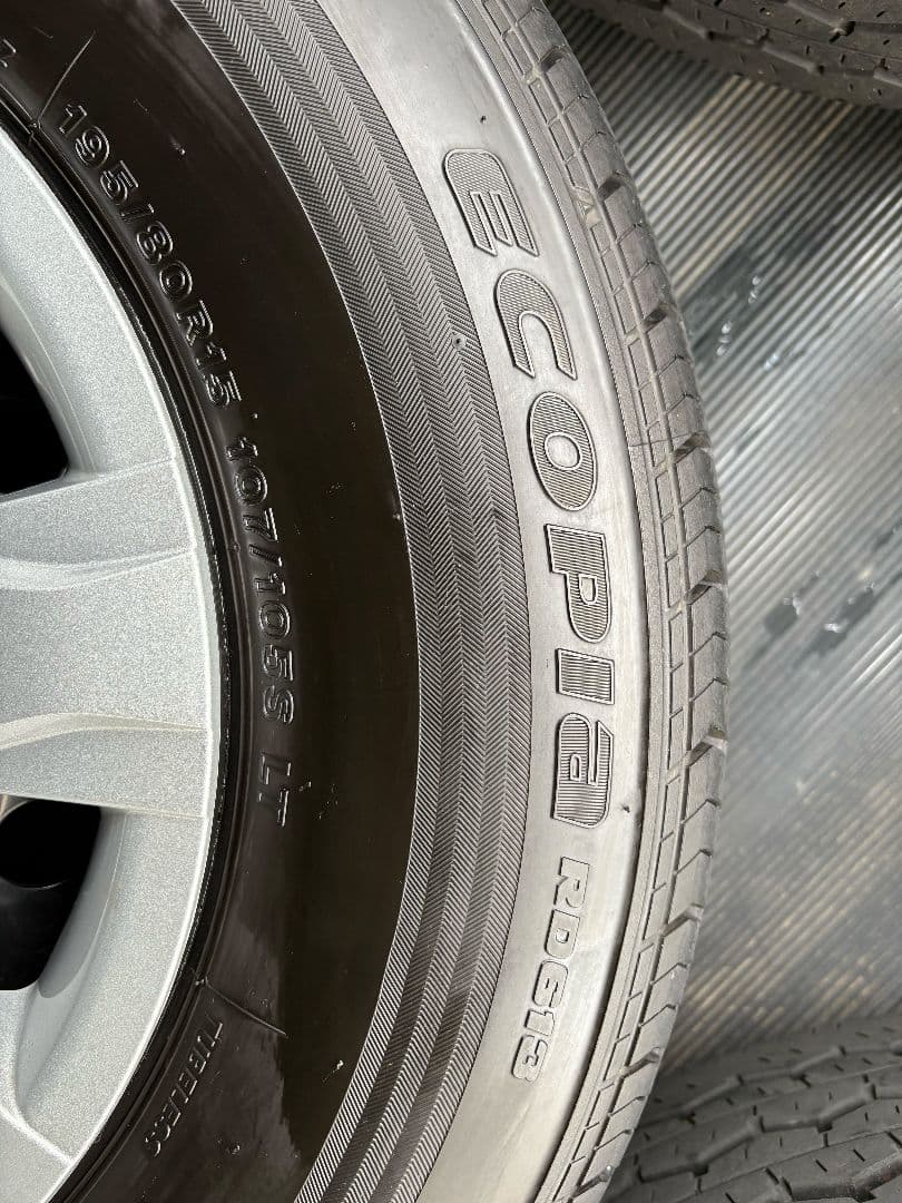 トヨタ ハイエース 新車外し 2025年 タイヤホイール 4本セット 15インチ