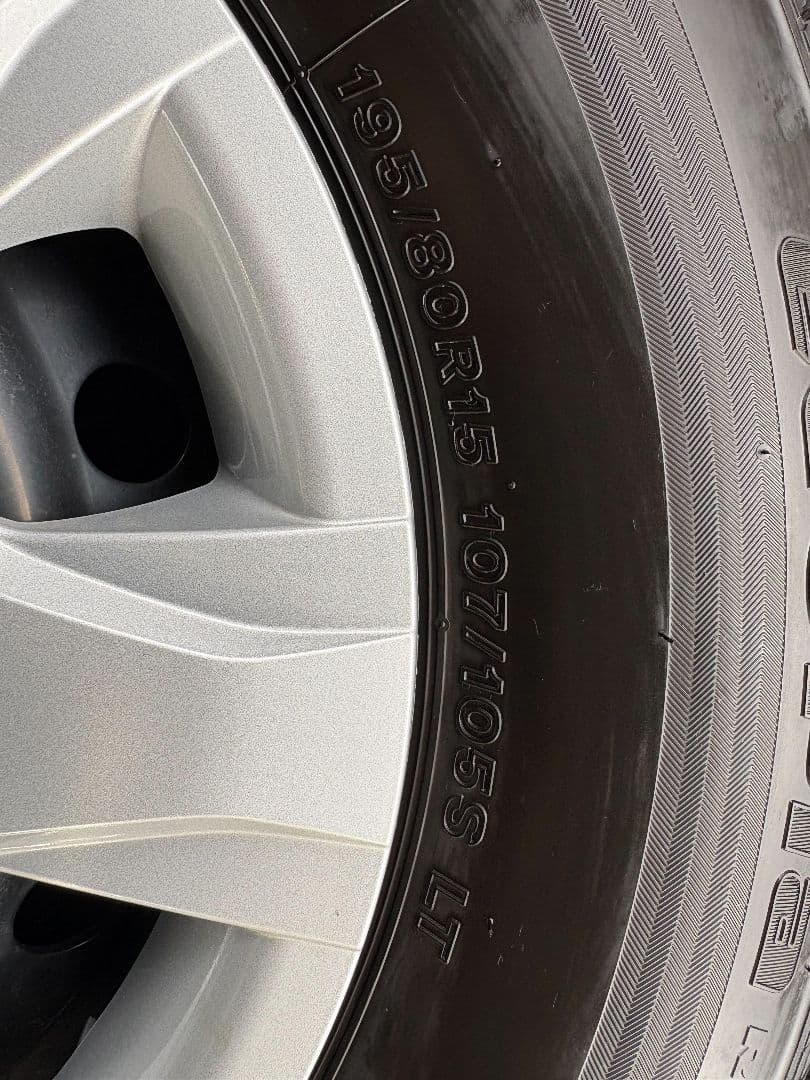 トヨタ ハイエース 新車外し 2025年 タイヤホイール 4本セット 15インチ