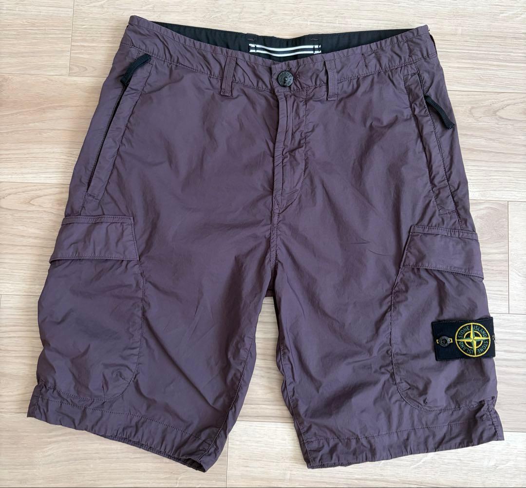 STONE  (ストーンアイランド) カーゴショーツ W30パープル