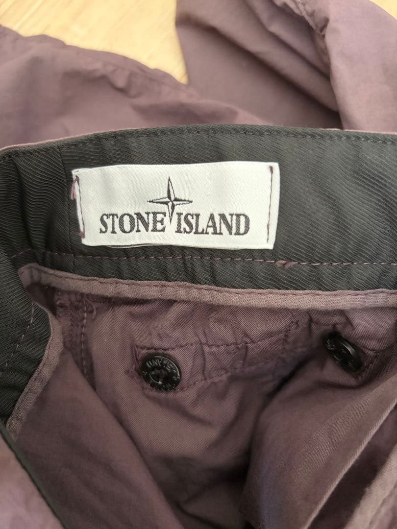 STONE  (ストーンアイランド) カーゴショーツ W30パープル