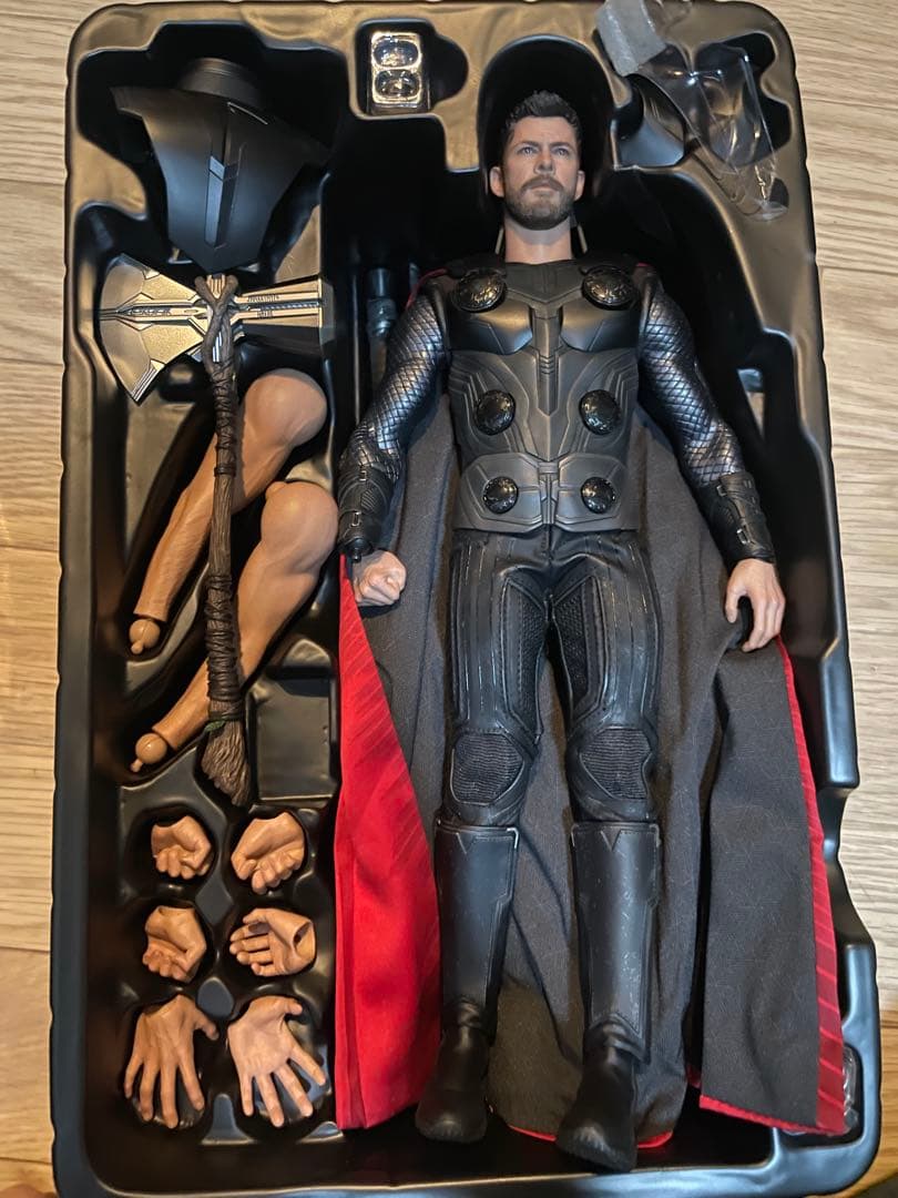 ホットトイズ　インフィニティウォー　ソー