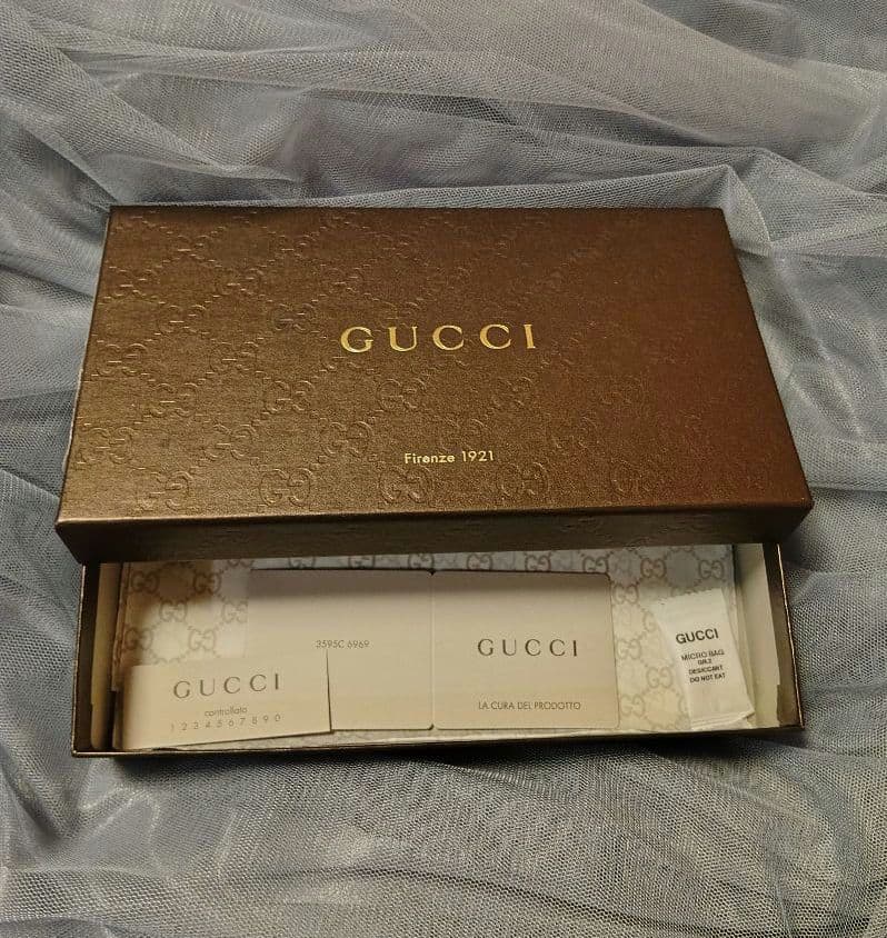 GUCCIグッチ 長財布 レザー ラウンドファスナー シマGG ブラック