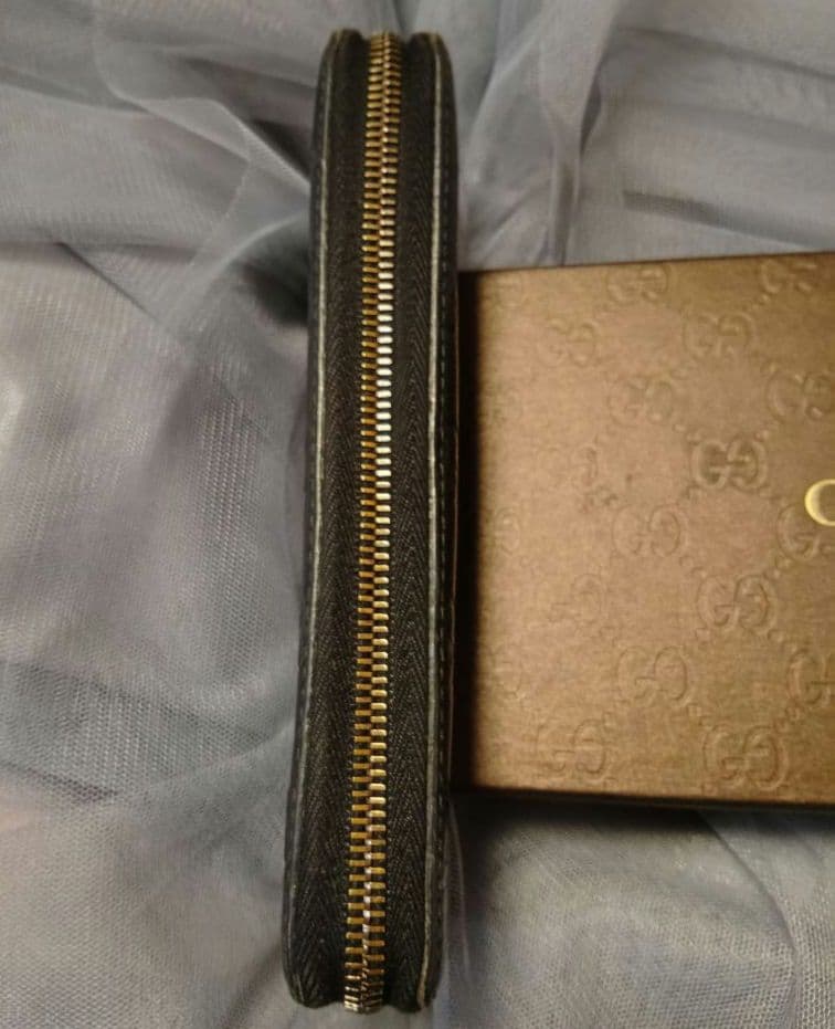 GUCCIグッチ 長財布 レザー ラウンドファスナー シマGG ブラック