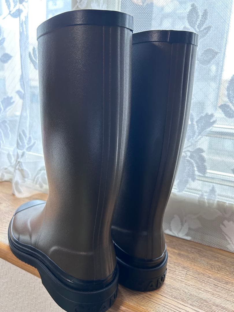 【新品訳アリ】CHANELレインブーツ　39 カーキ