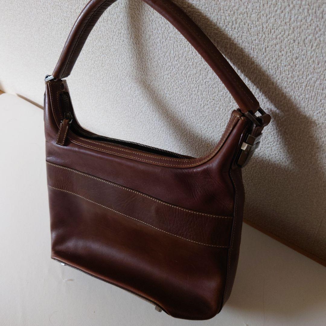 GUCCI ブラウンレザーショルダーバッグ
