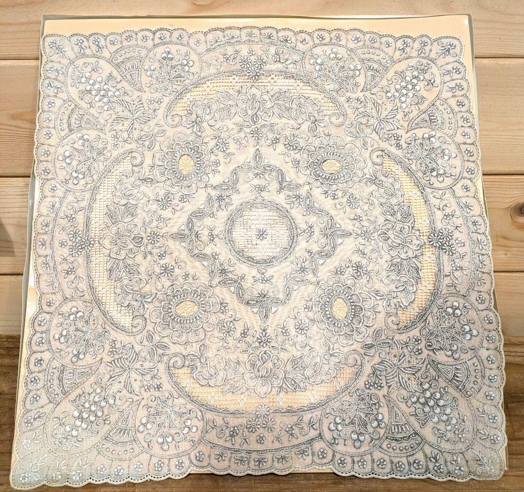 スワトウ　汕頭　刺繍ハンカチ　未使用品　中国刺繍　高級品