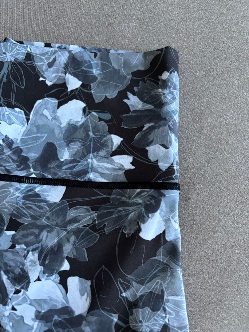 Sukala フラワープリント　セットアップ　Lサイズ
