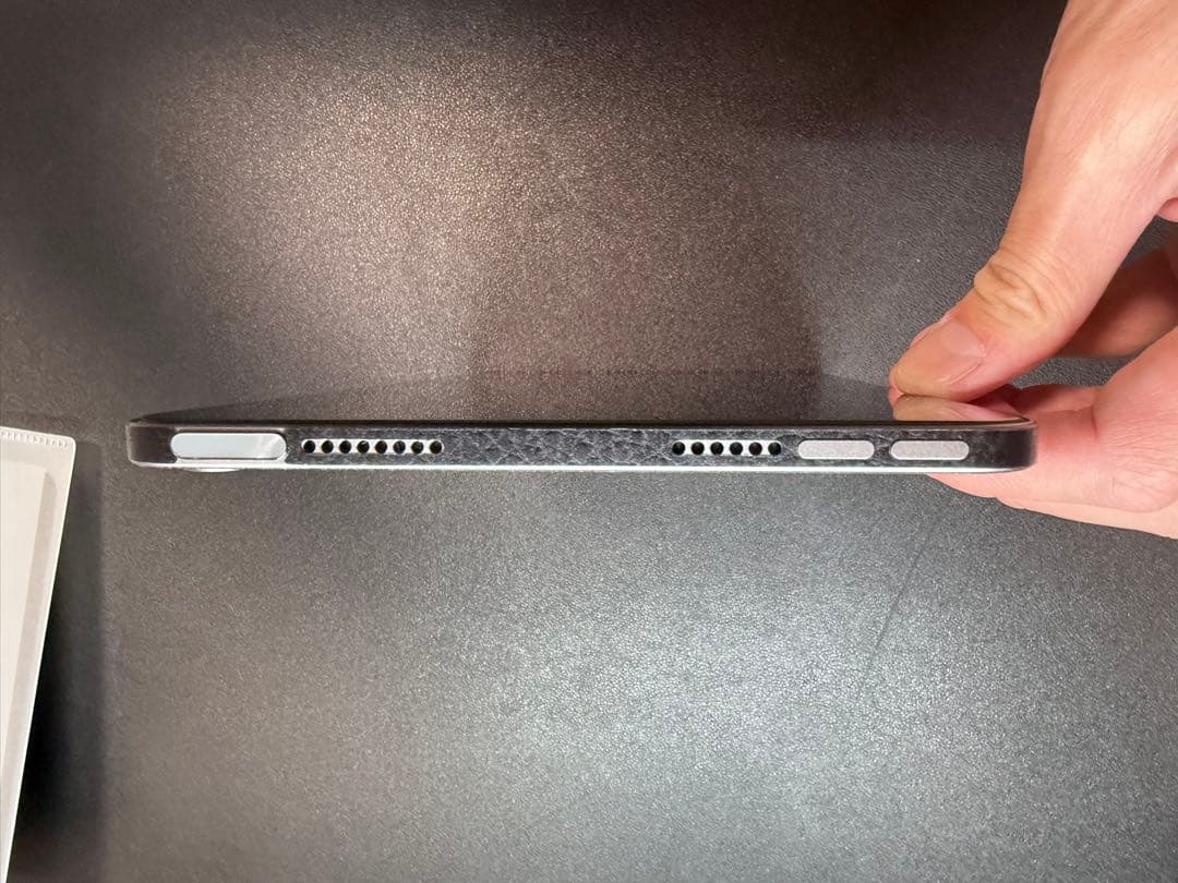 ipad mini 7 a17 wifiモデル 純正カバー付き 第7世代