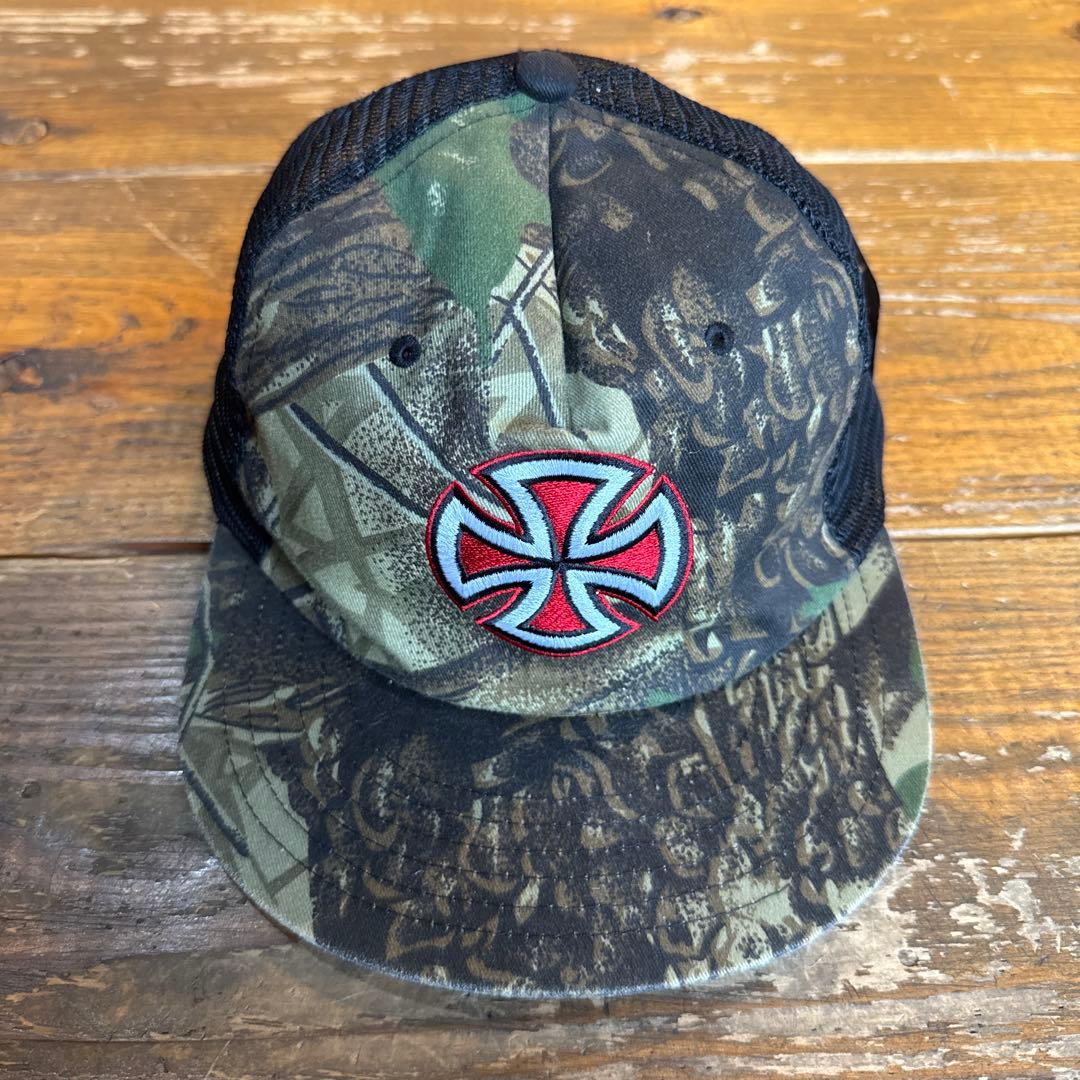 希少　INDEPENDENT アイアンクロス　カモ柄　メッシュキャップ