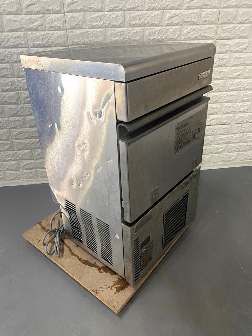 福島製氷機35L￼ 35L FIC-A35KT