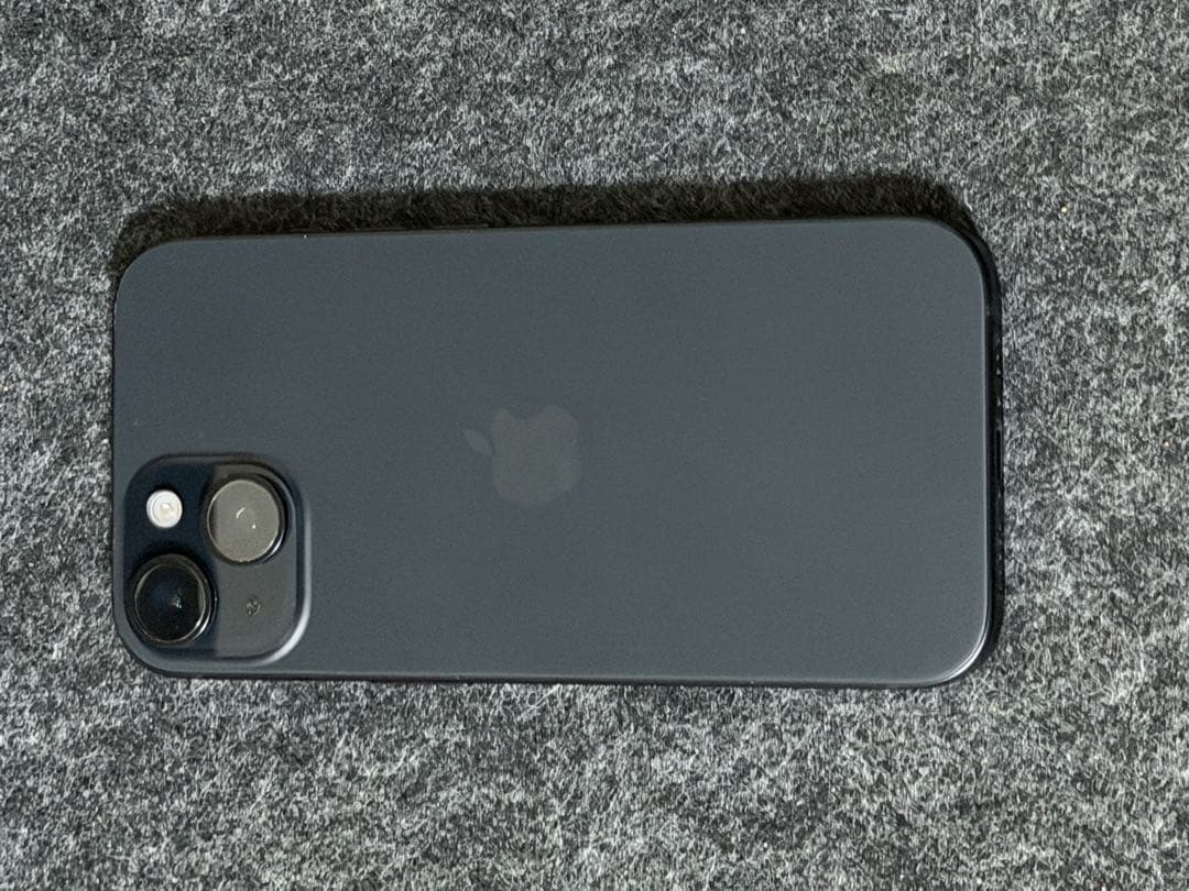 iPhone 15 256GB SIMフリー ブラック 傷あり バッテリー89%