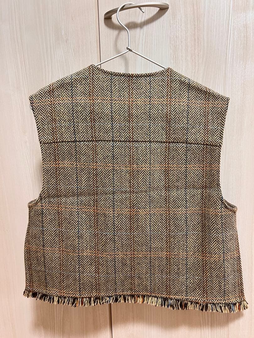 新品　北欧、暮らしの道具店 「ワードローブを新鮮に」ヘリンボーン柄のウールベスト
