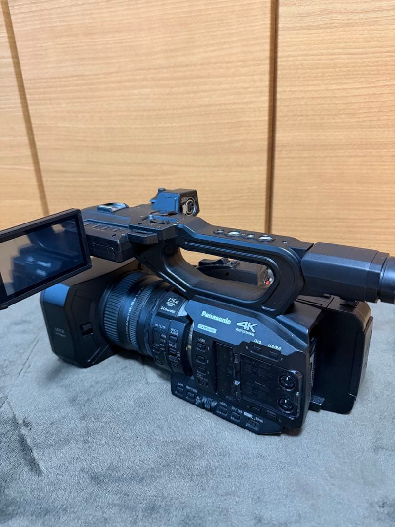 お得セット！Panasonic AG-UX90 カメラ　外部マイク/バッグ付き