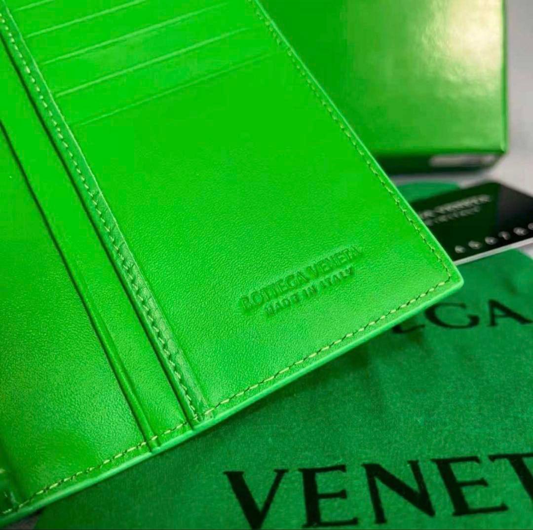 【美品】Bottega Veneta グリーン 長財布