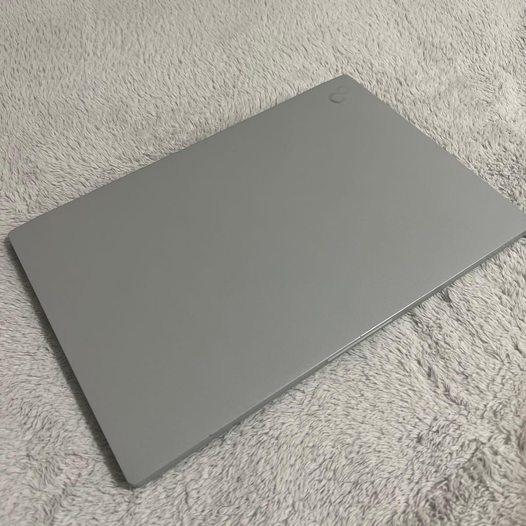 J*s様 【オークション】LIFEBOOK UH90/H1 ノートPC