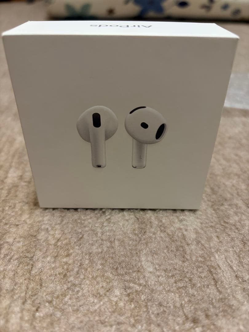 ほぼ未使用 AirPods 4 本体 MXP63J/A