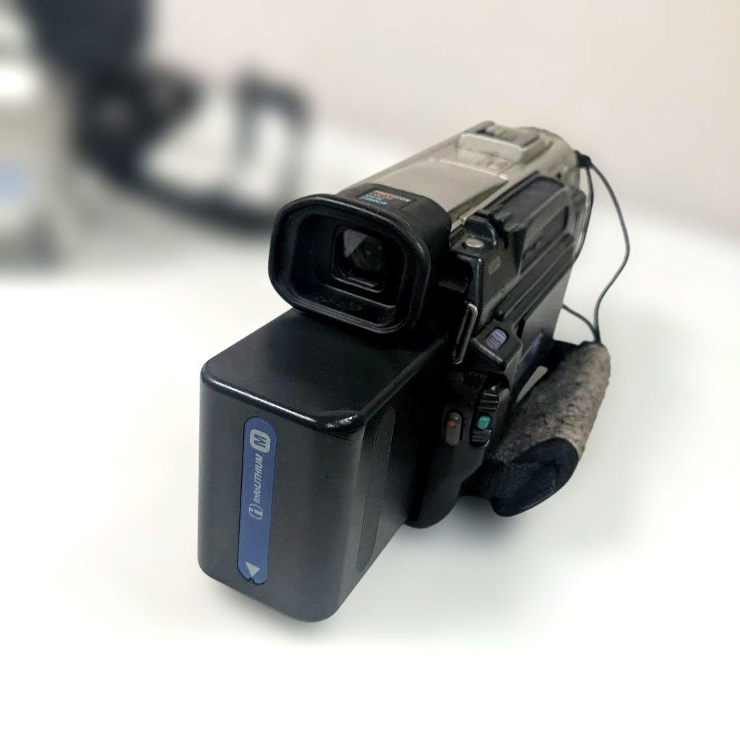 SONY　DCR-TRV10 Victor GR-DVA1 ビデオカメラ