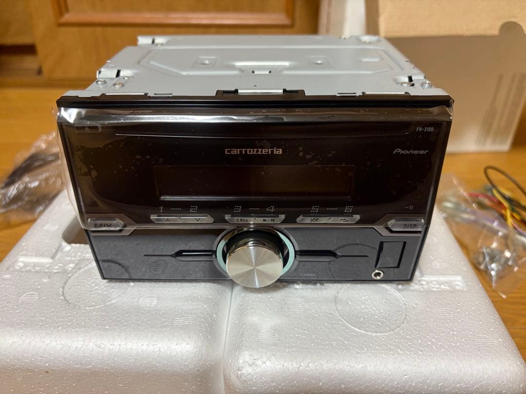 Pioneer Carrozzeria FH-3100 ヘッドユニット