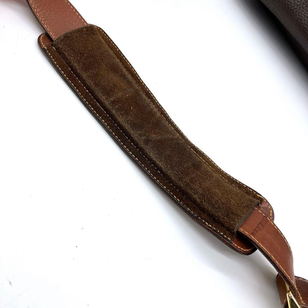 【GUCCI】メッセンジャーバッグ　ゴールド金具　レザー　ダークブラウン　A4