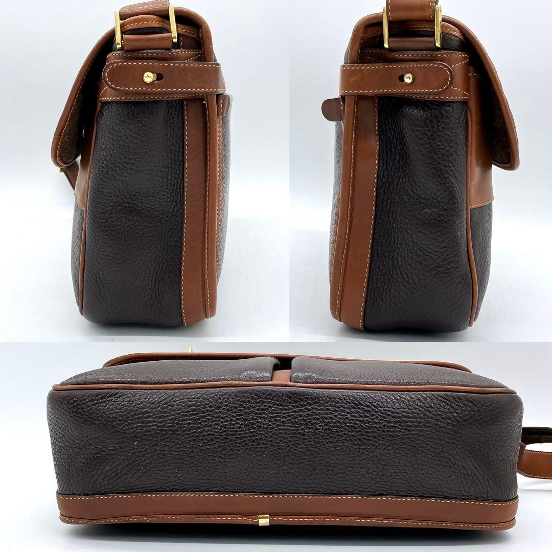 【GUCCI】メッセンジャーバッグ　ゴールド金具　レザー　ダークブラウン　A4