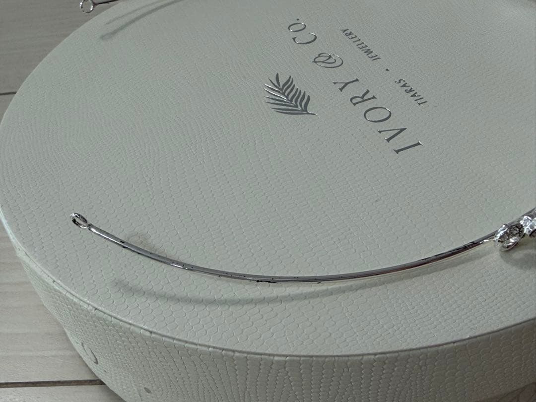 はちみつレモン　Ivory&Co. Caitlin ティアラ