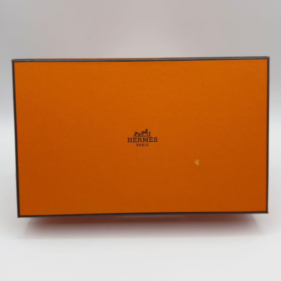 国内正規品　未使用　エルメス財布　ベアンスフレ　ブルー　超入手困難　HERMES