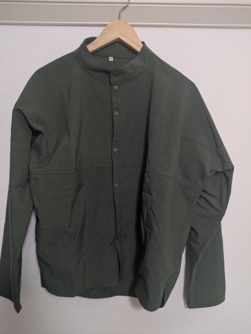 一ニのガバット　オリーブグリーン ノーカラージャケット