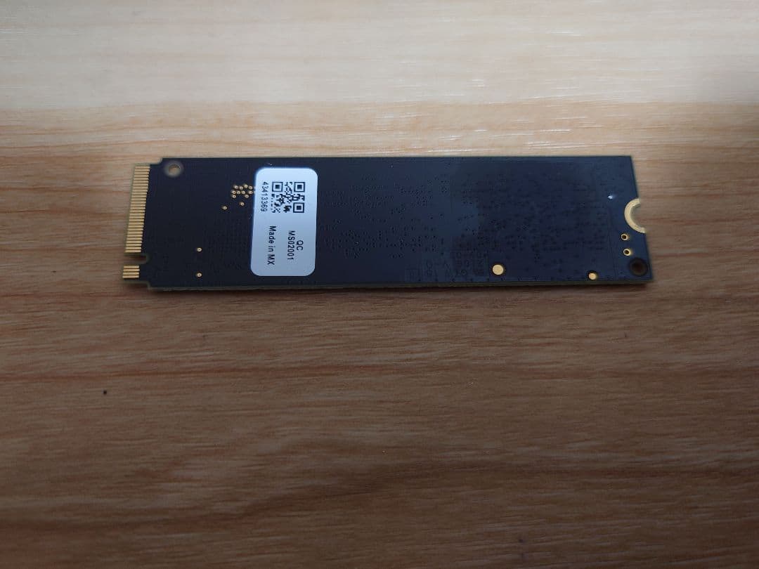 内蔵型SSD crucial sata ssd 525gb + NVMe ssd 500gb